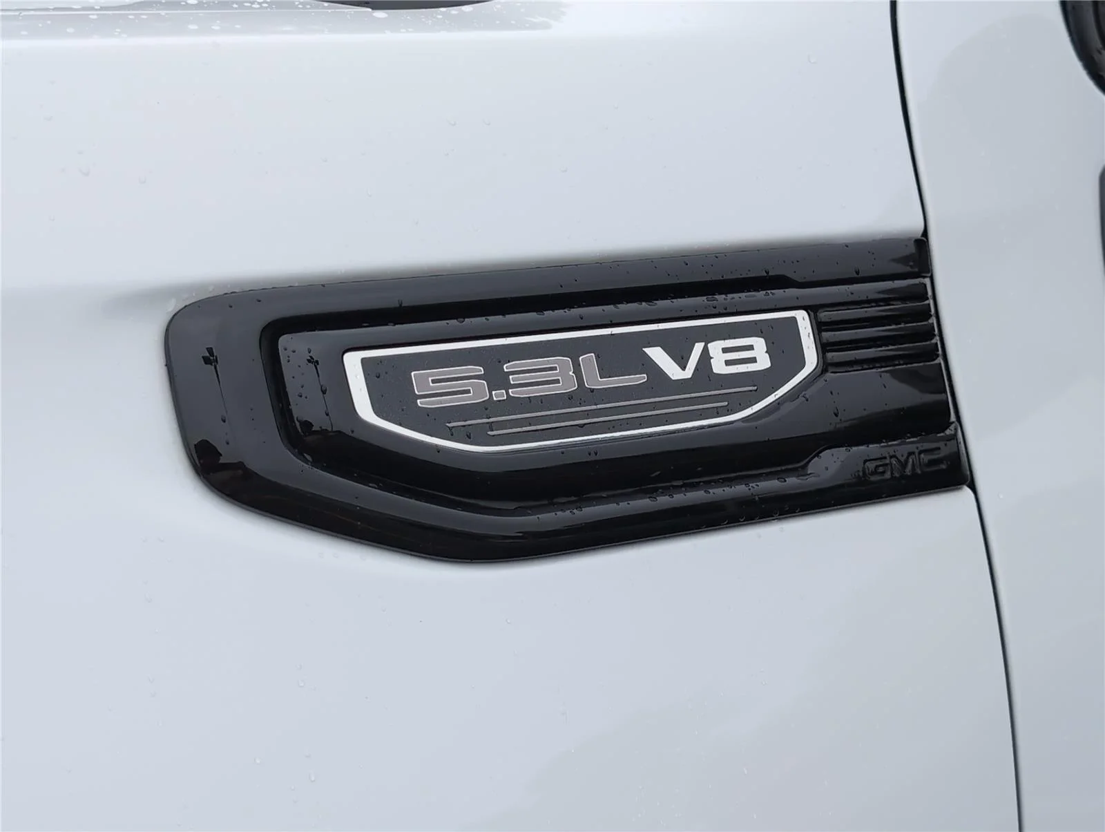 Used 2025 Summit White GMC Pro image 10