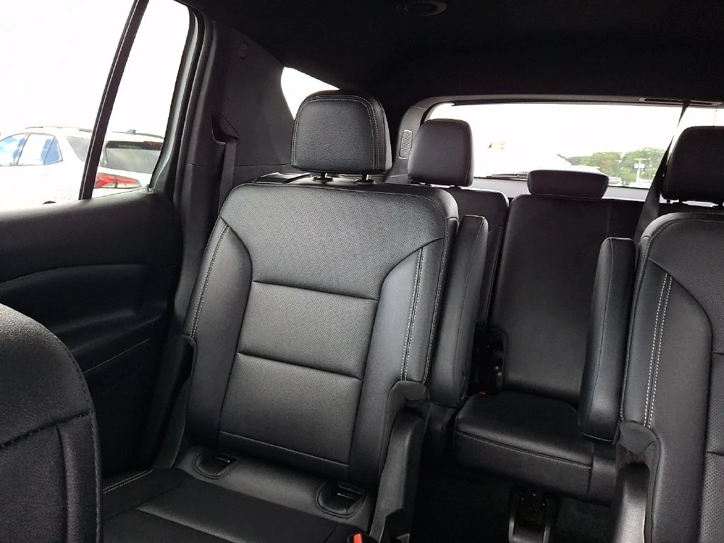 Used 2025 Blue Chevrolet LT image 19
