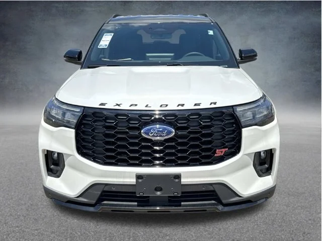 New 2026 Star White Metallic Tri-Coat Ford ST image 30