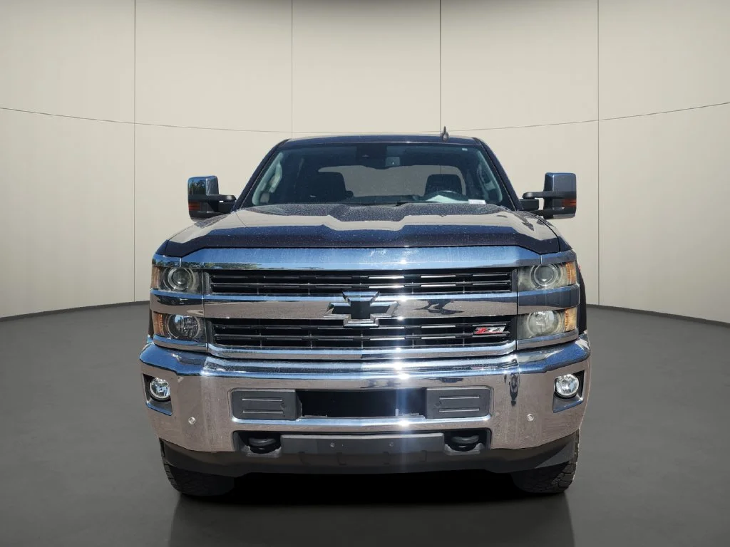 Used 2015 Gray Chevrolet LTZ image 2