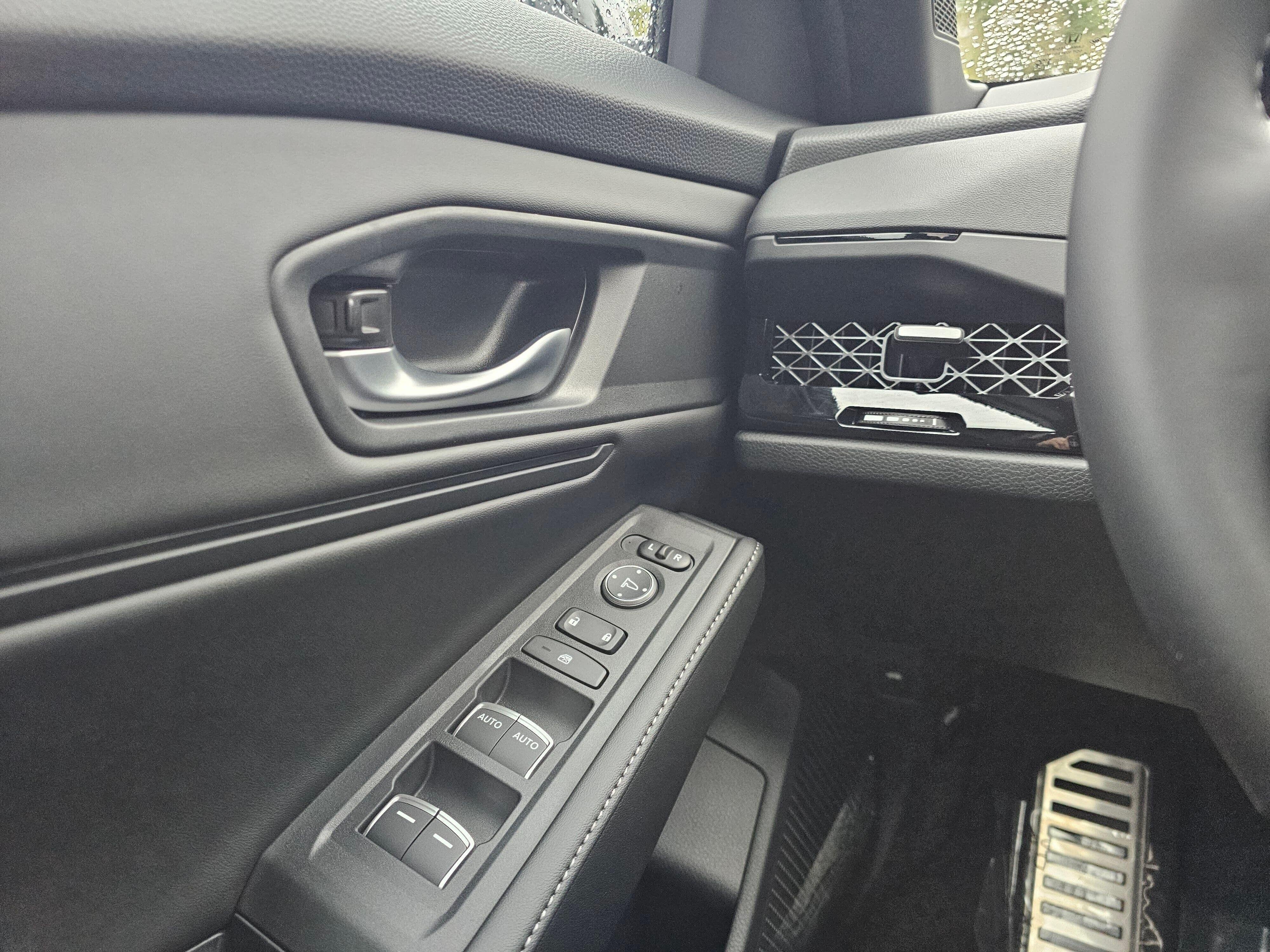 2025 Honda Accord Hybrid Sport - Photo 33