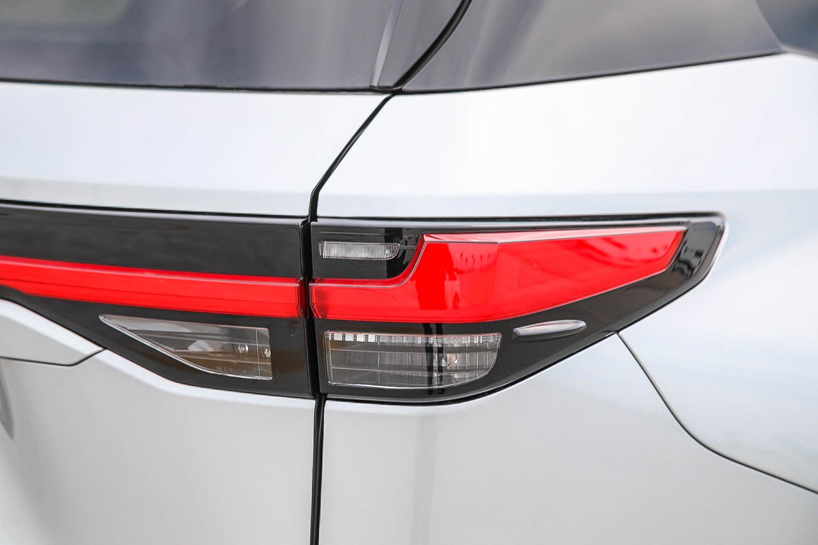 2026 Lexus TX 500h F-Sport Premium - Photo 8