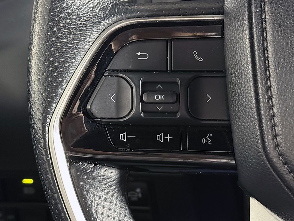 Used 2023 Black Toyota Platinum image 39