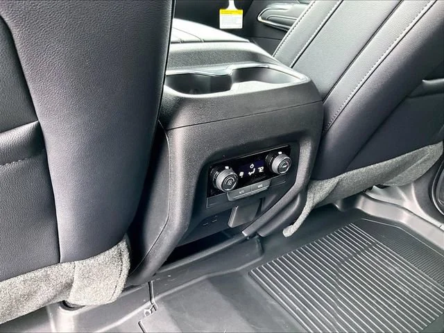 2026 Chevrolet Traverse LT - Photo 18
