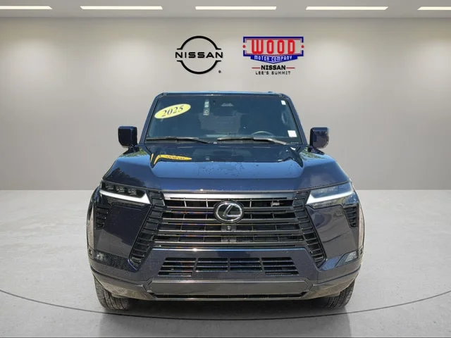 Used 2025 Mica Lexus 550 Luxury+ image 6