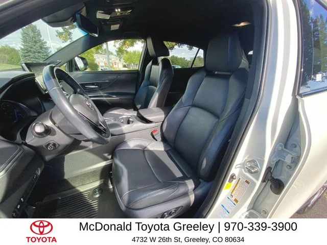 Used 2022 White Toyota XLE image 11