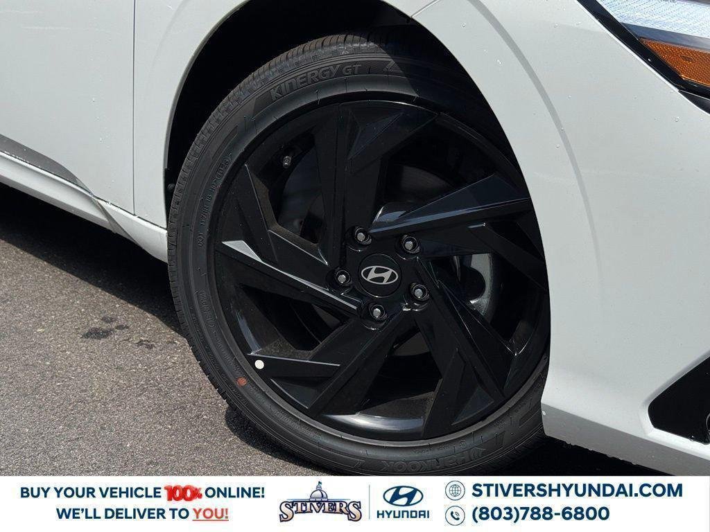 New 2026 White Hyundai SEL Sport image 6