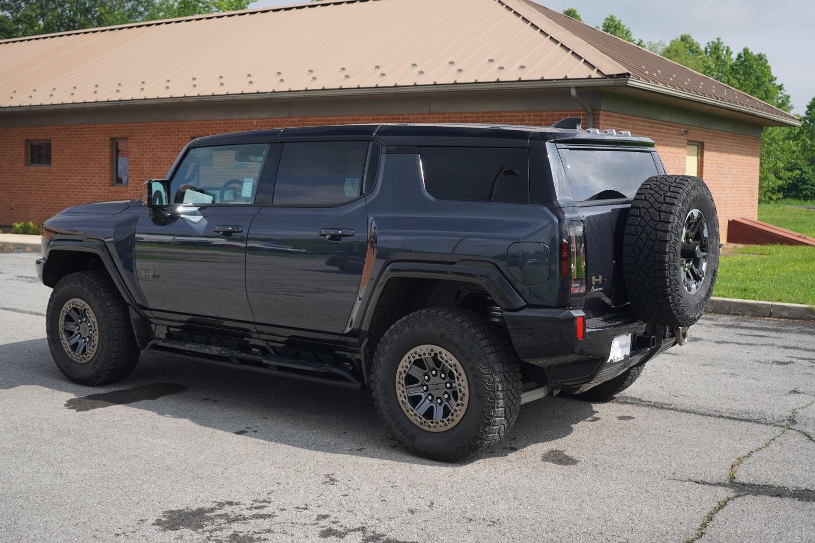 New 2025 Graphite Blue Metallic GMC 2X image 5