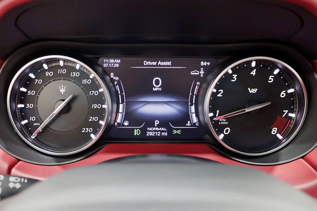 Used 2022 Black Maserati Modena image 17