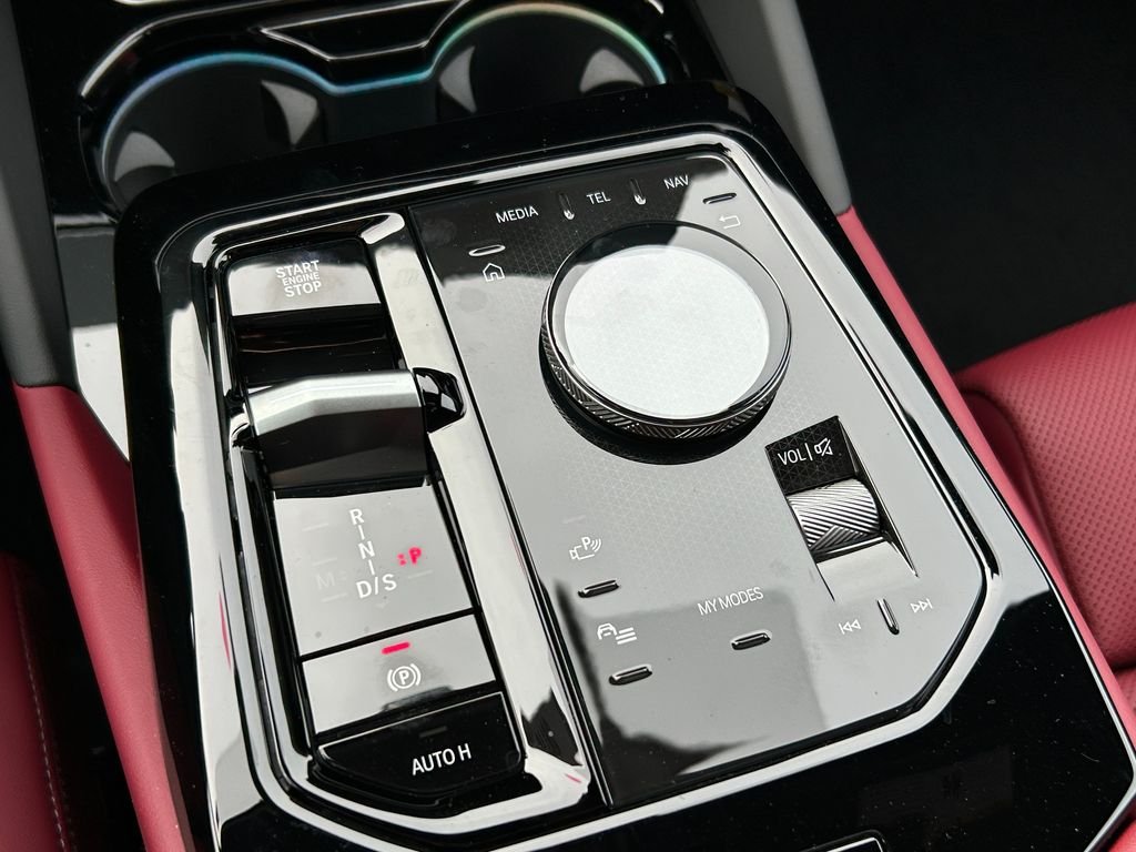New 2026 Dark Graphite Metallic BMW 530i image 28