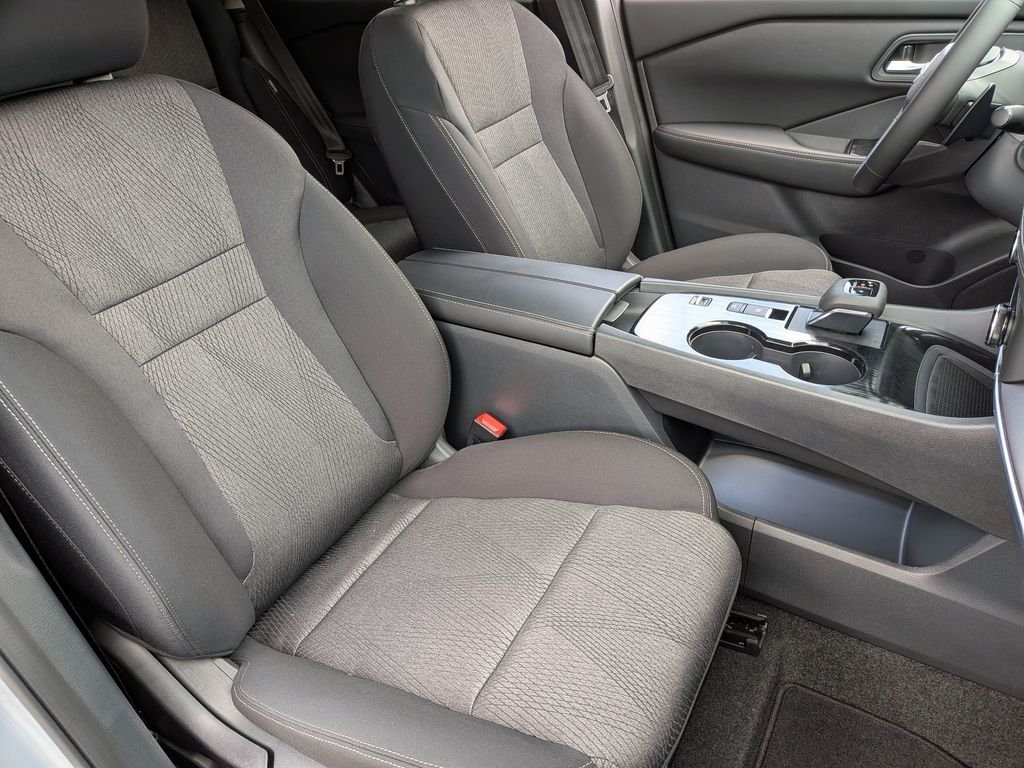 New 2026 Boulder Gray Pearl Nissan SV image 32