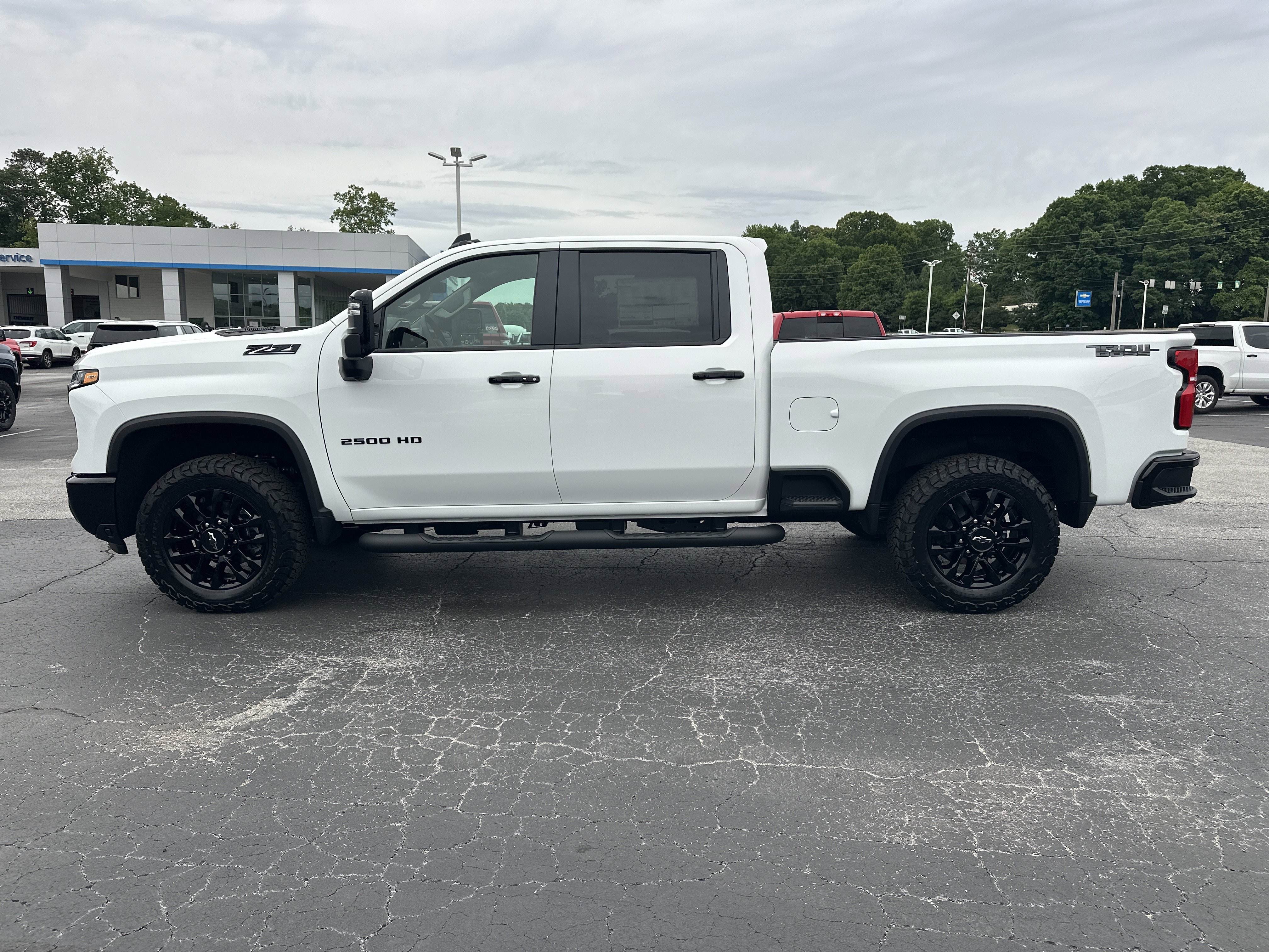 New 2026 Summit White Chevrolet LT image 5