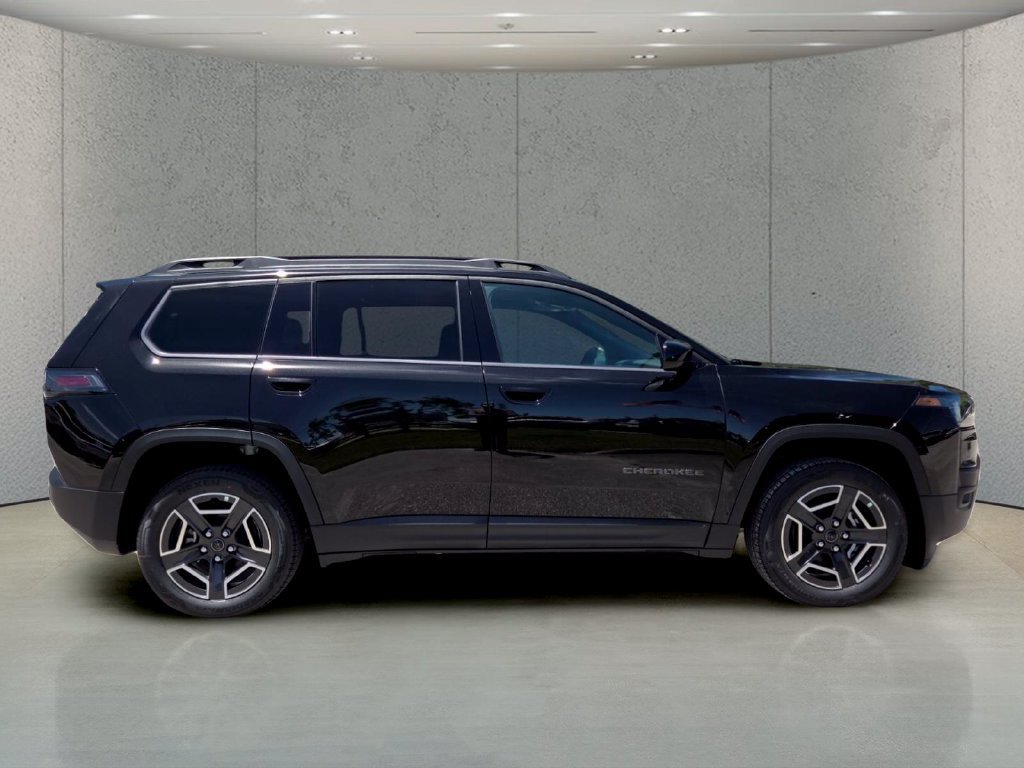 New 2026 Diamond Black Crystal Pearl-Coat Exterior Paint Jeep Laredo image 2