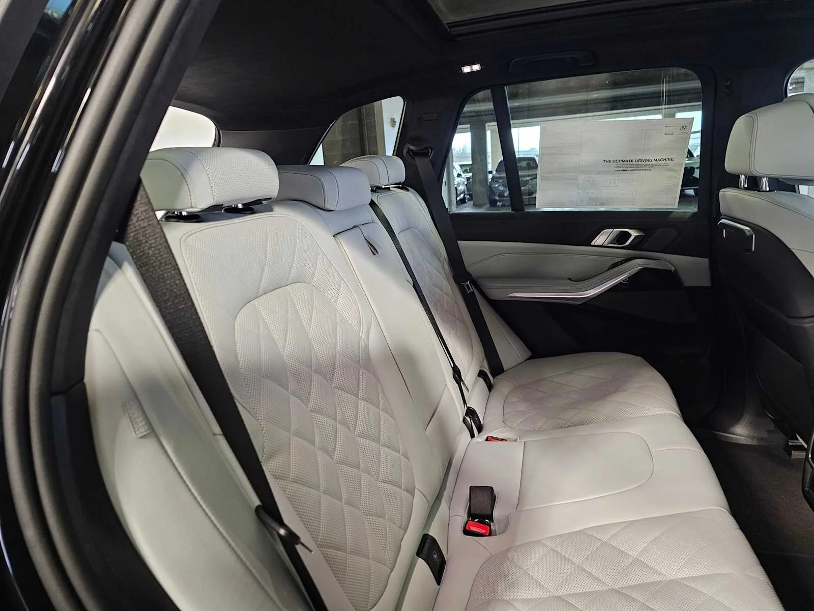New 2026 Black Sapphire Metallic BMW xDrive50e image 41