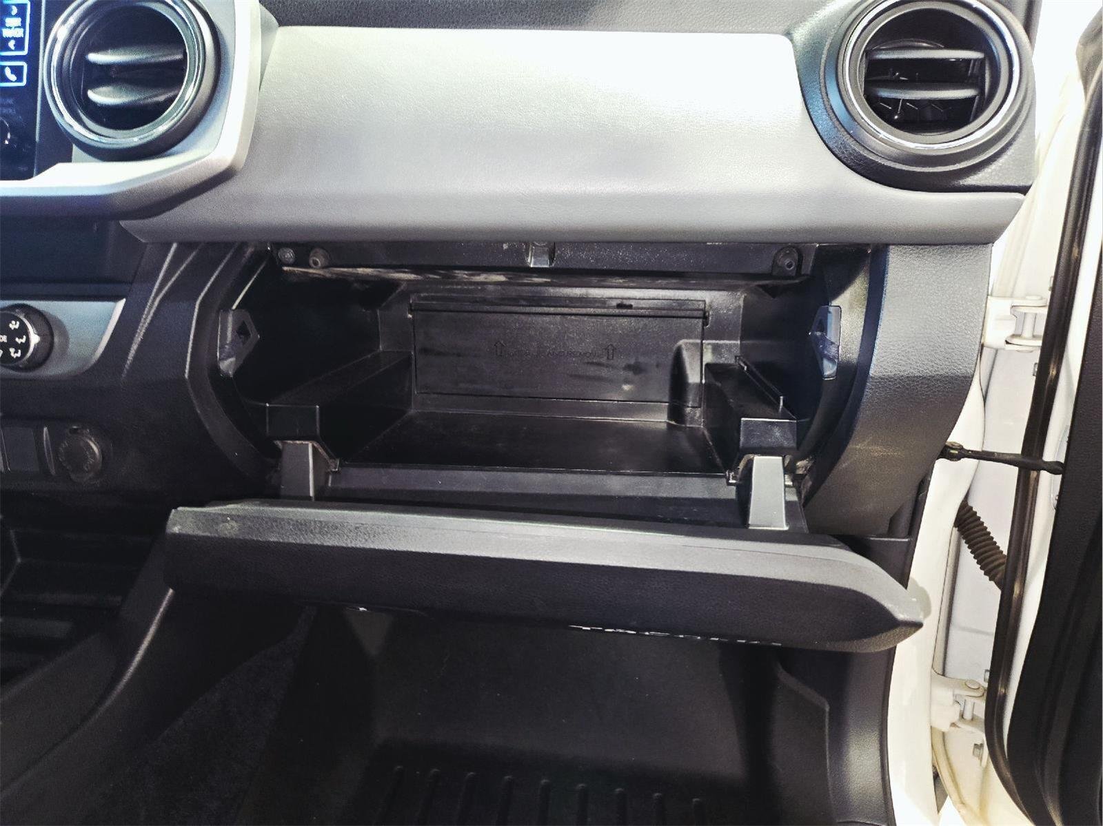 Used 2019 Super White Toyota SR5 image 43