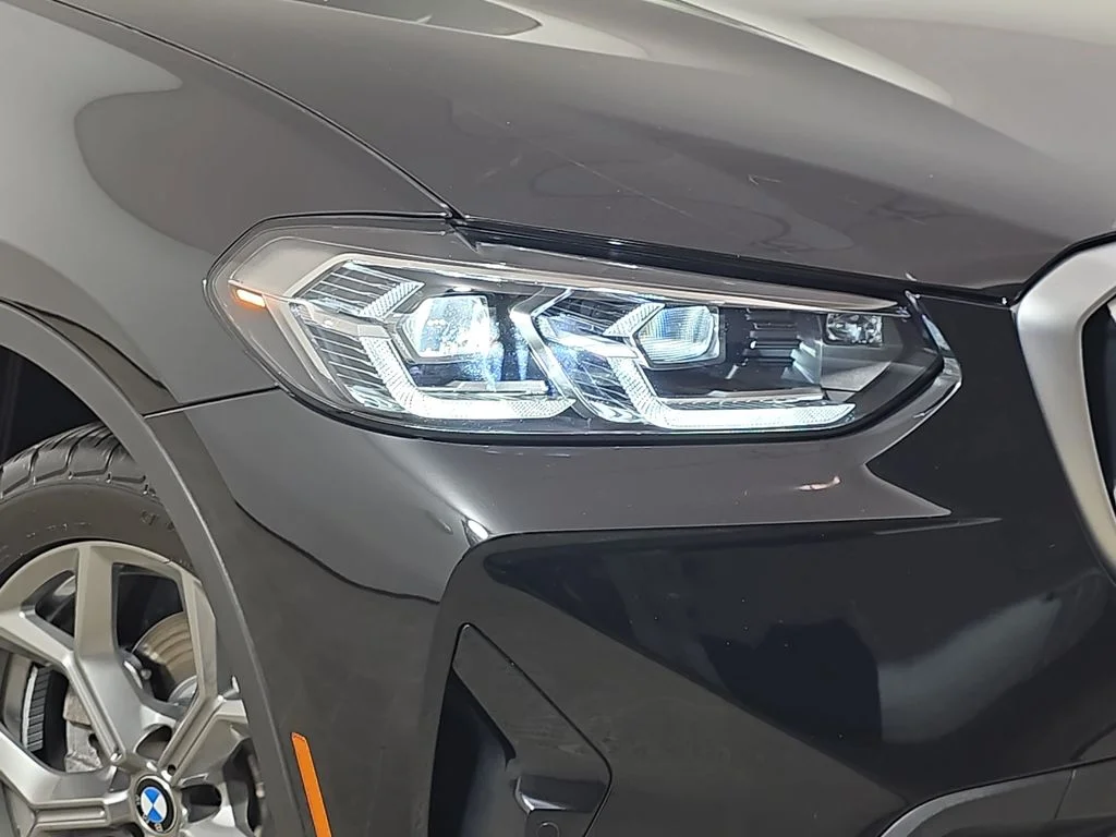 Used 2023 Black Sapphire Metallic BMW xDrive30i image 36