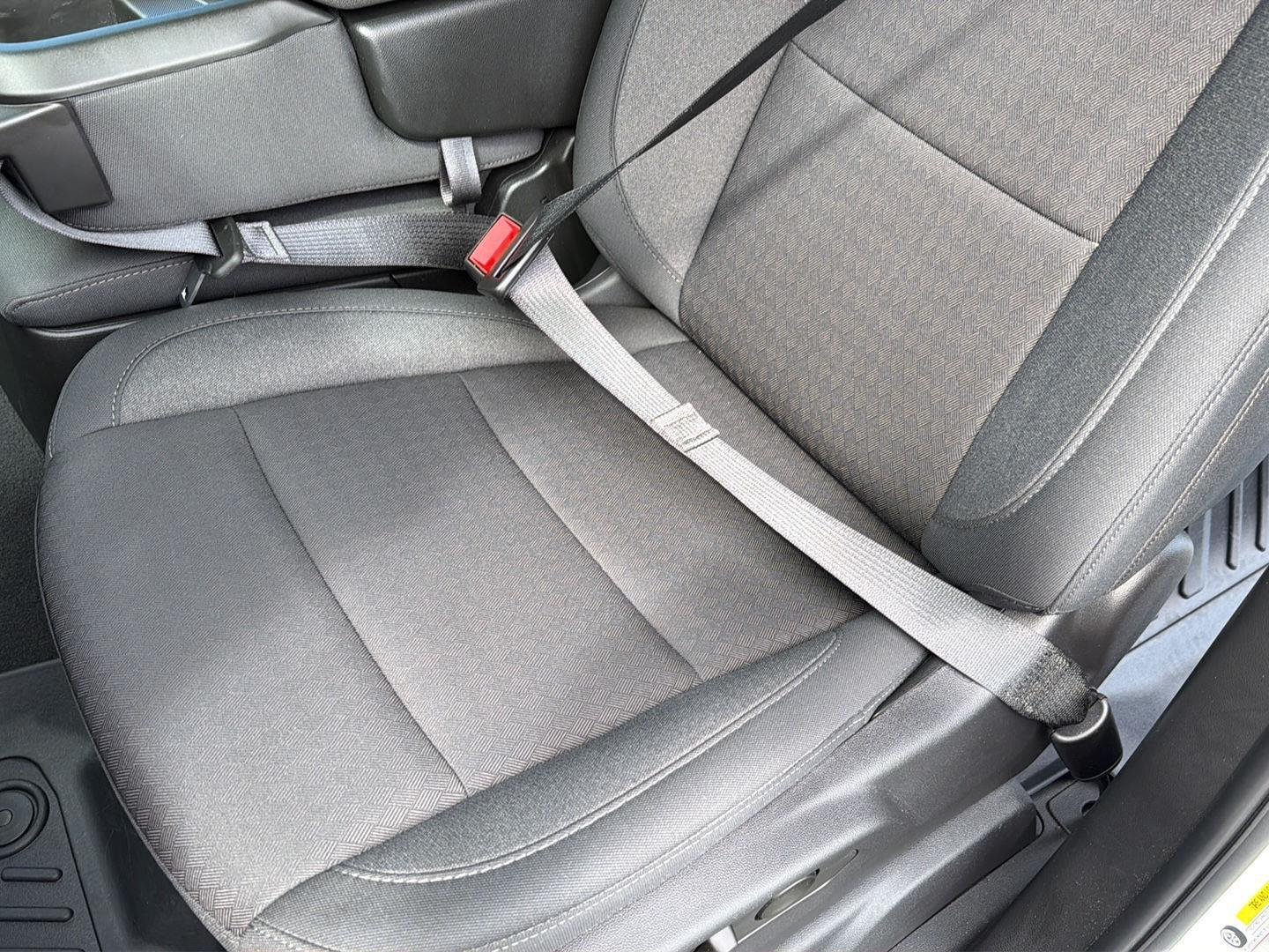 Used 2024 Summit White Chevrolet Custom image 28