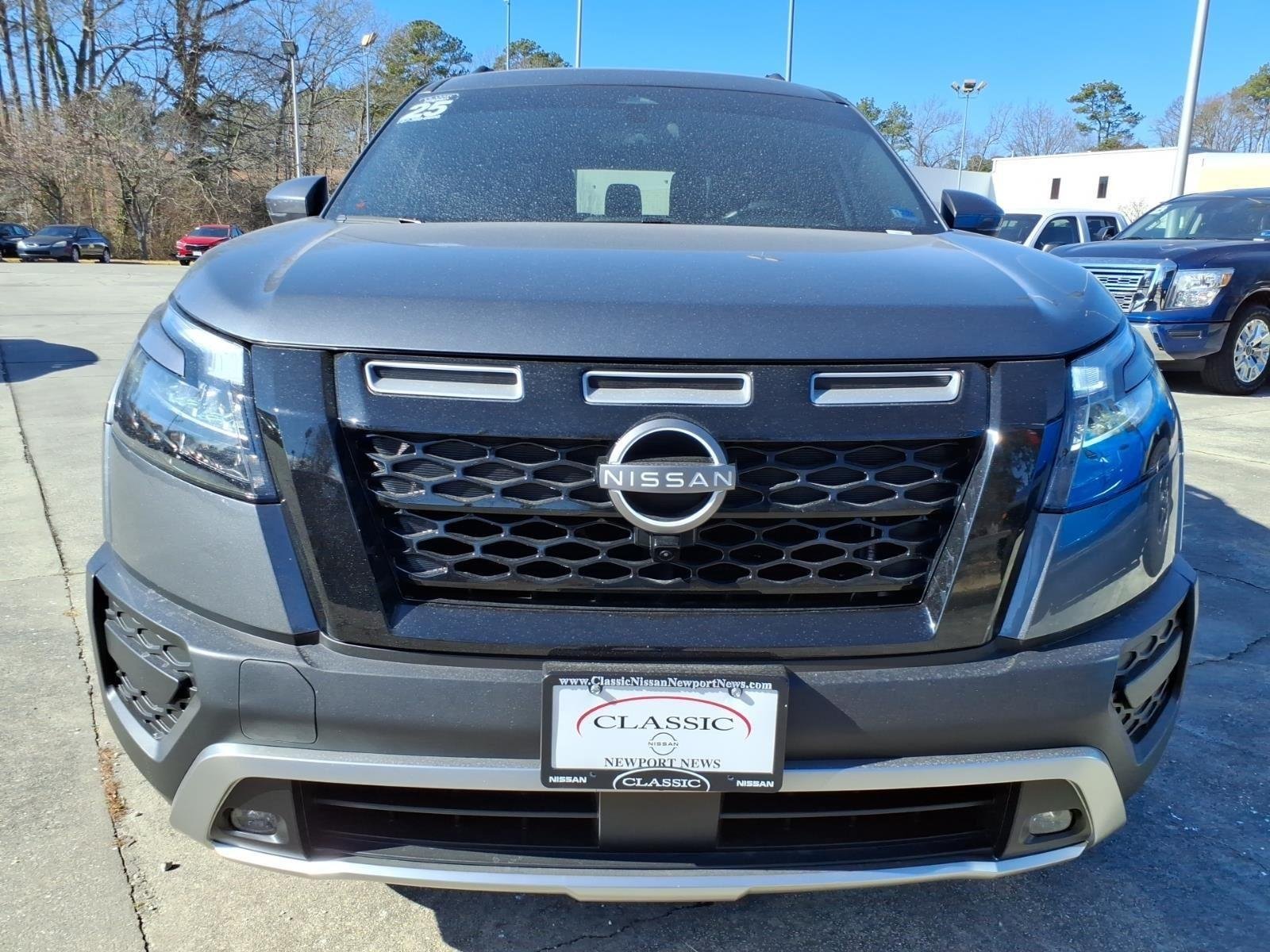 Used 2025 Gun Metallic Nissan Rock Creek image 3