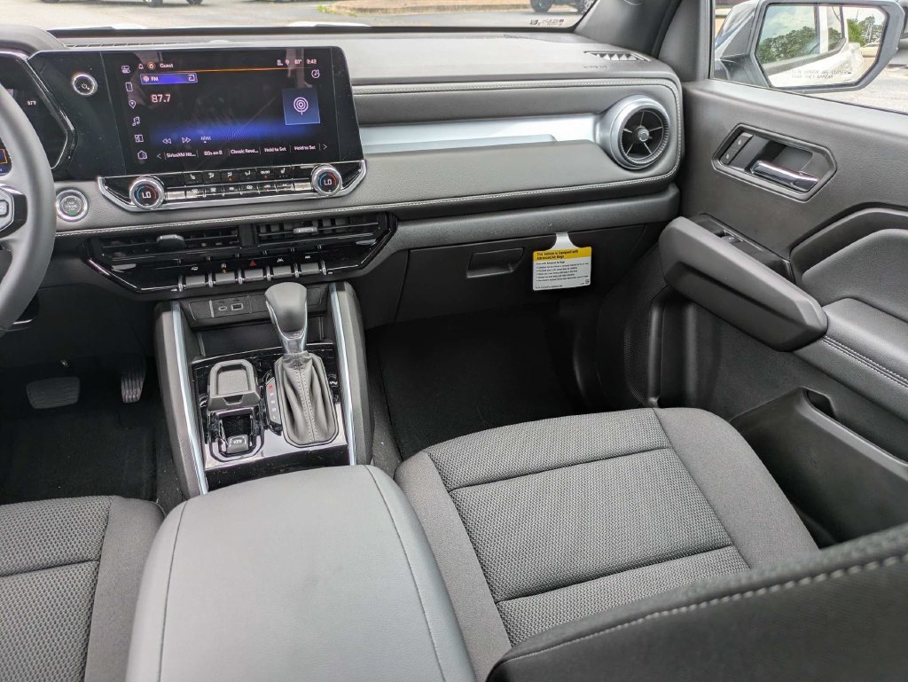 2026 Chevrolet Colorado LT - Photo 17