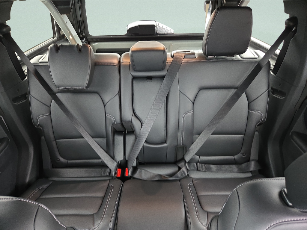 New 2026 Avalanche Gray Ford Outer Banks® image 26