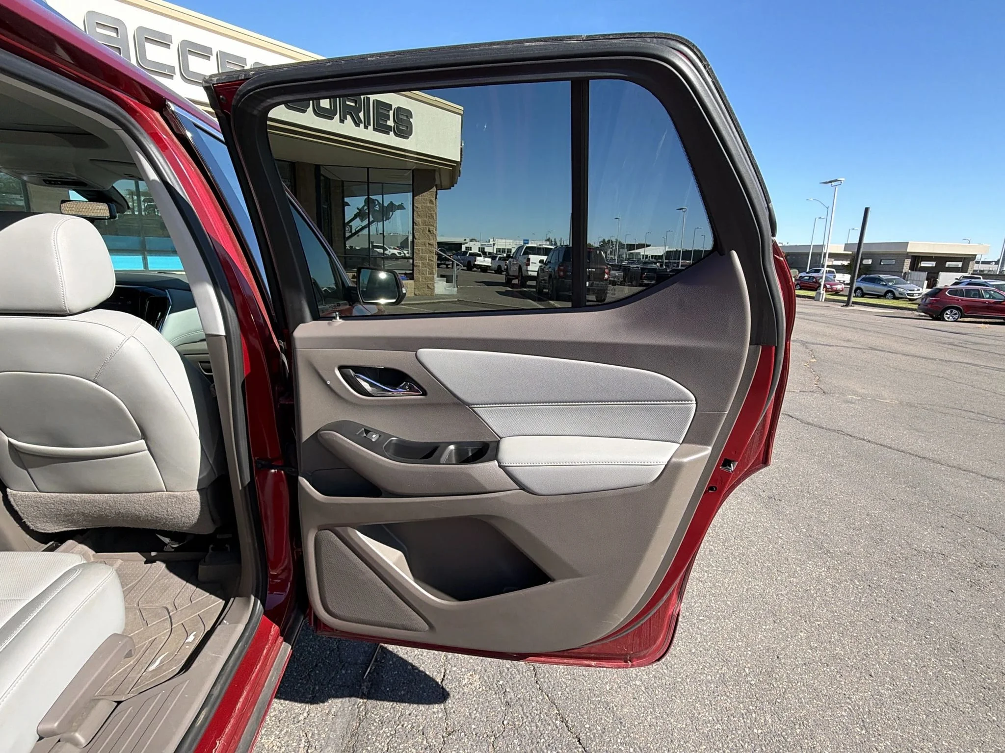 Used 2021 Cajun Red Tintcoat Chevrolet Premier image 32