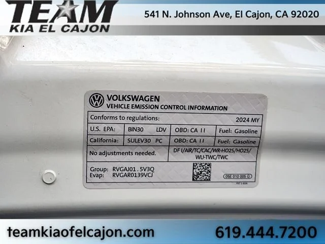 Used 2024 White Volkswagen 1.5T Sport image 32