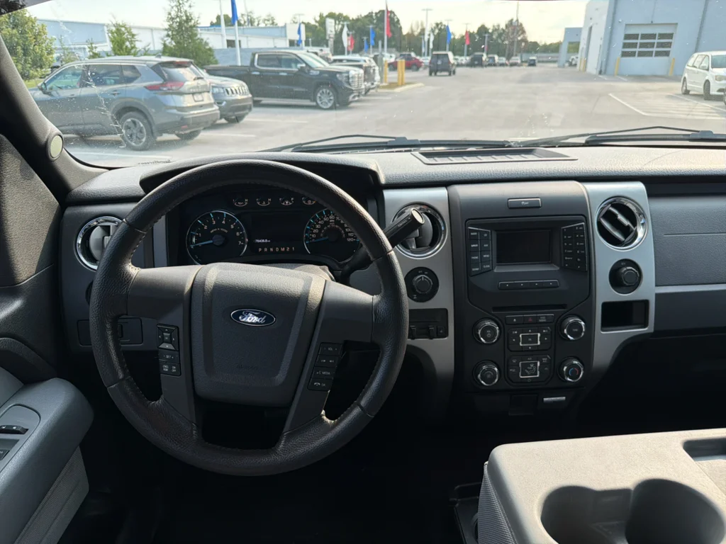 Used 2014 Sterling Gray Metallic Ford XLT image 5