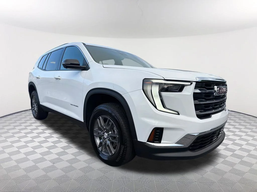 Used 2026 White GMC Elevation image 3