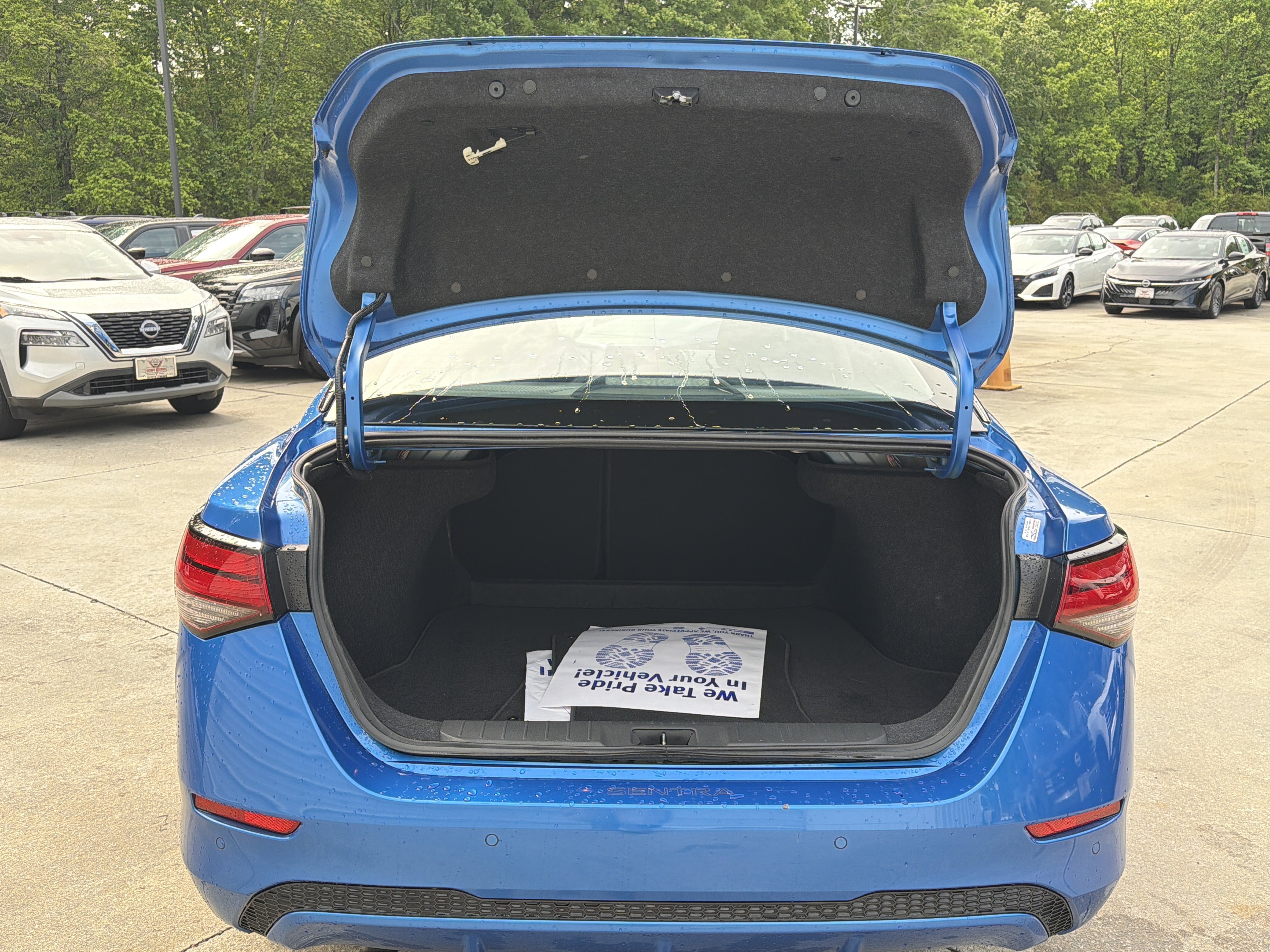 Used 2025 Electric Blue Metallic Nissan SV image 19