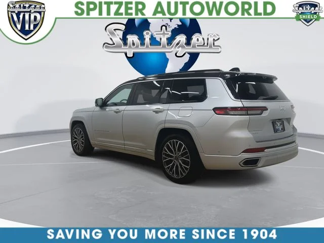 Used 2024 Silver Jeep Summit image 7