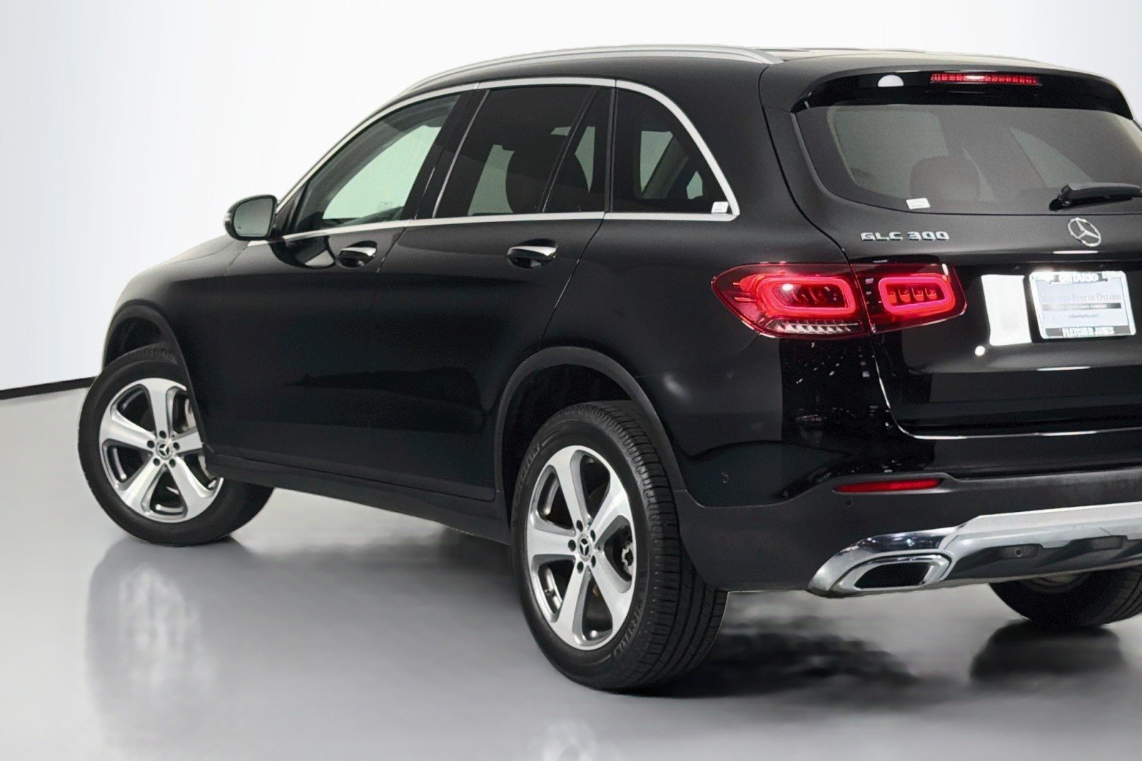 Used 2022 Black Mercedes-Benz 300 image 14