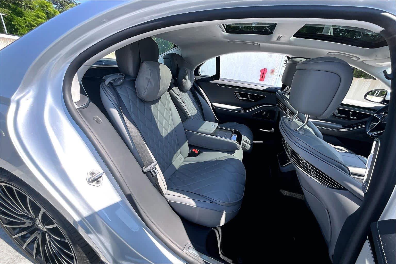 Used 2022 Cirrus Silver Mercedes-Benz S 580 image 20