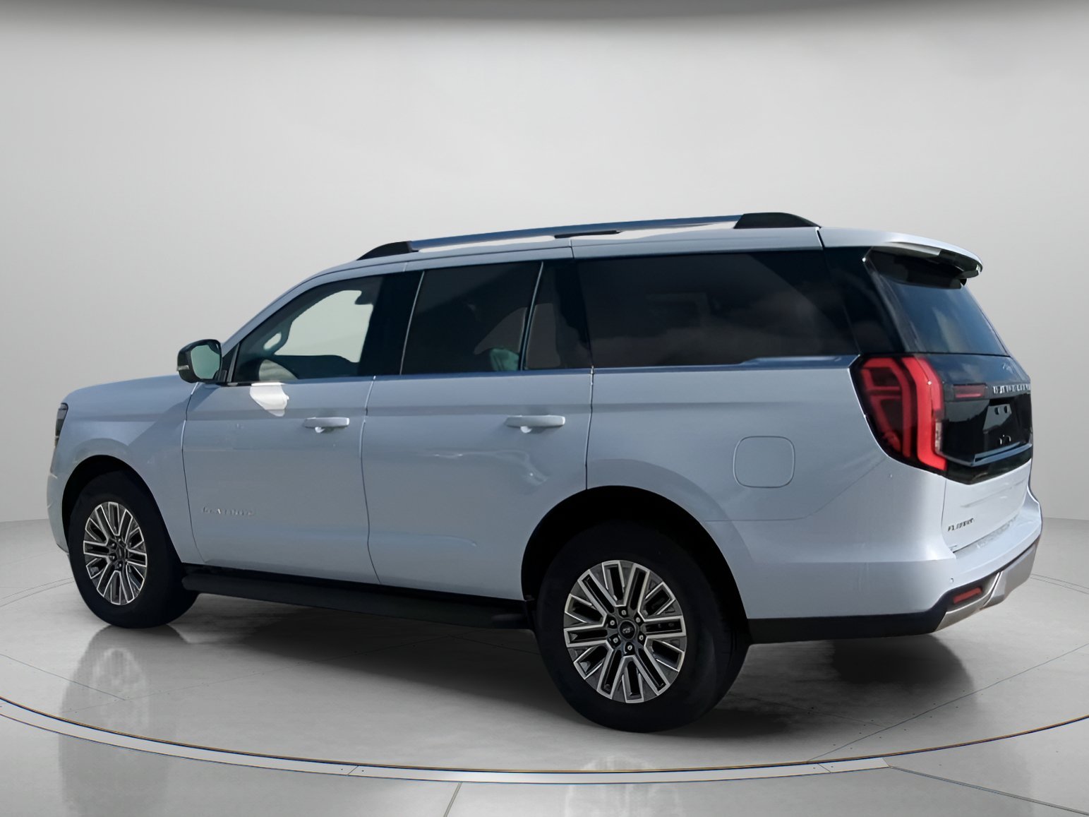 New 2026 Space Silver Metallic Ford Platinum® image 16