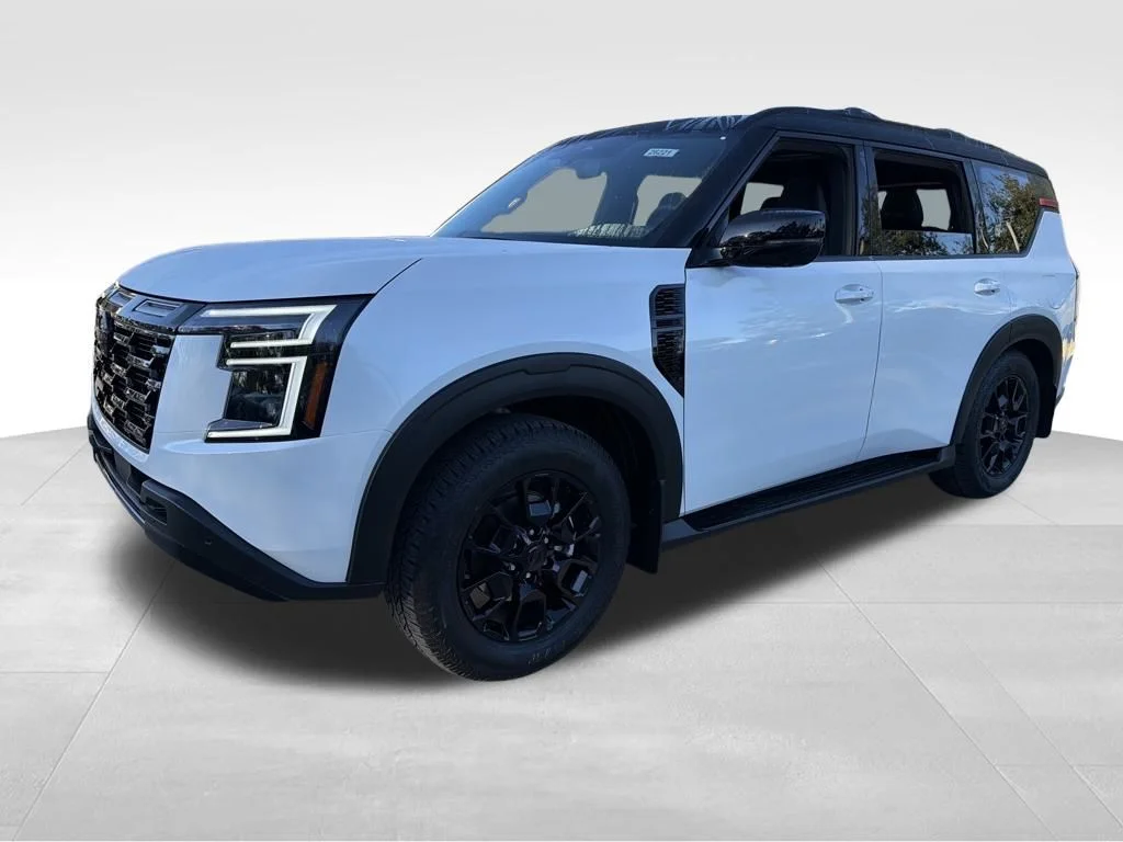 New 2026 Aspen White TriCoat / Super Black Two-tone Nissan PRO-4X® image 3