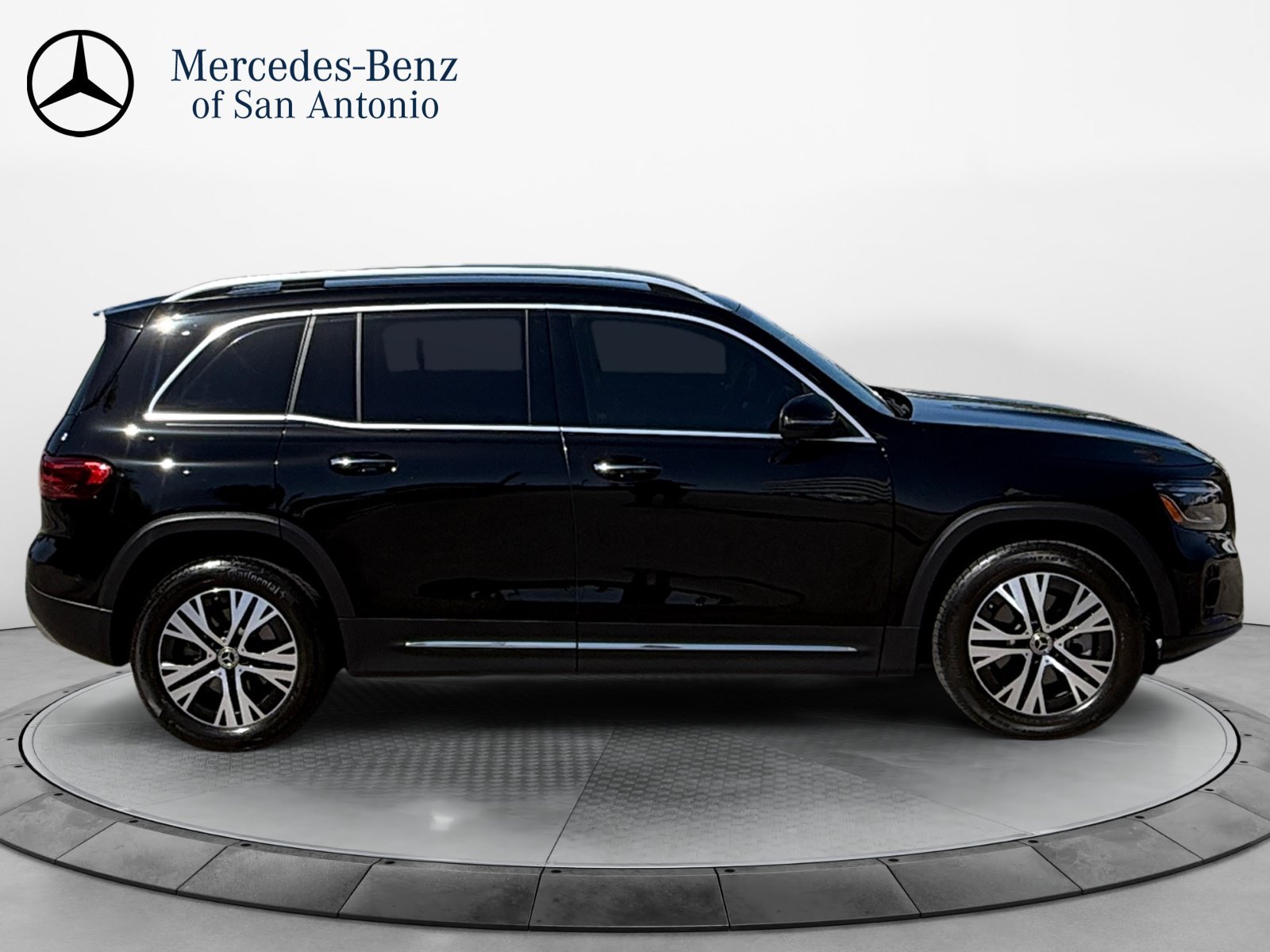 Used 2025 Black Mercedes-Benz GLB 250 image 8
