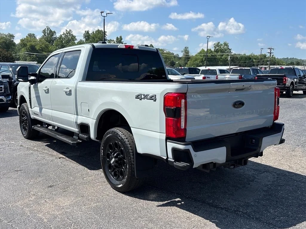 Used 2025 White Ford Lariat image 5