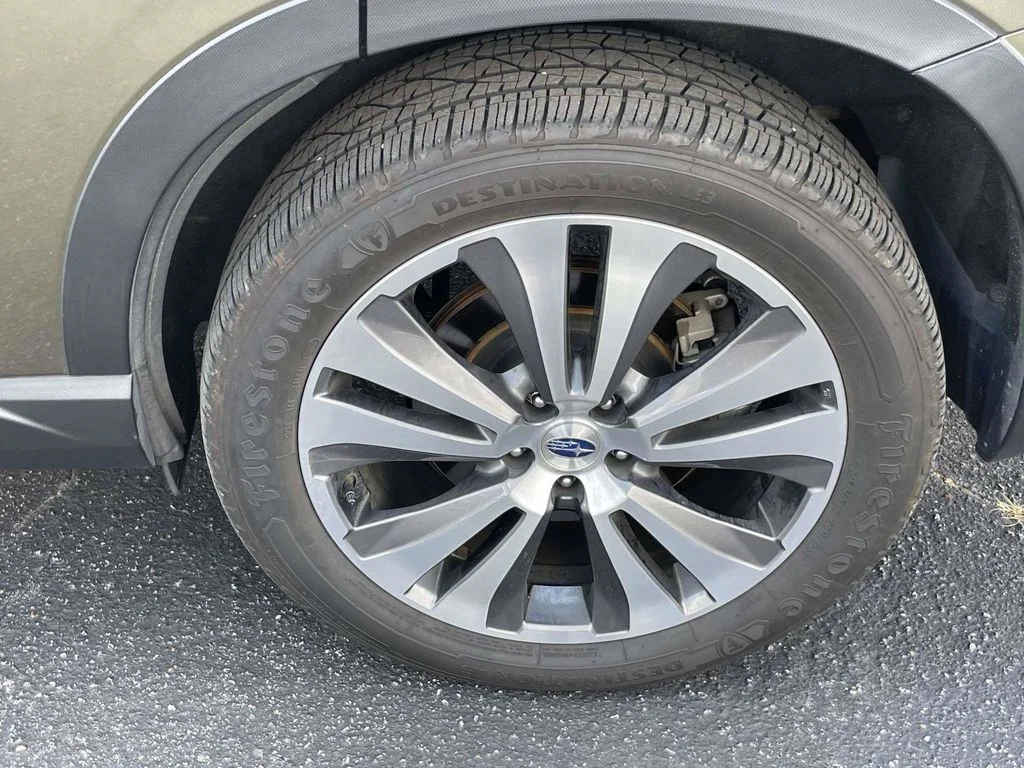Used 2022 Brown Subaru Touring image 9