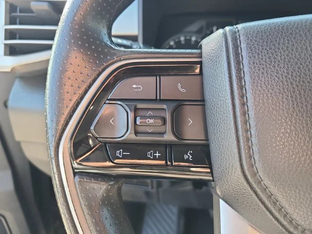 Used 2023  Toyota SR5 image 26