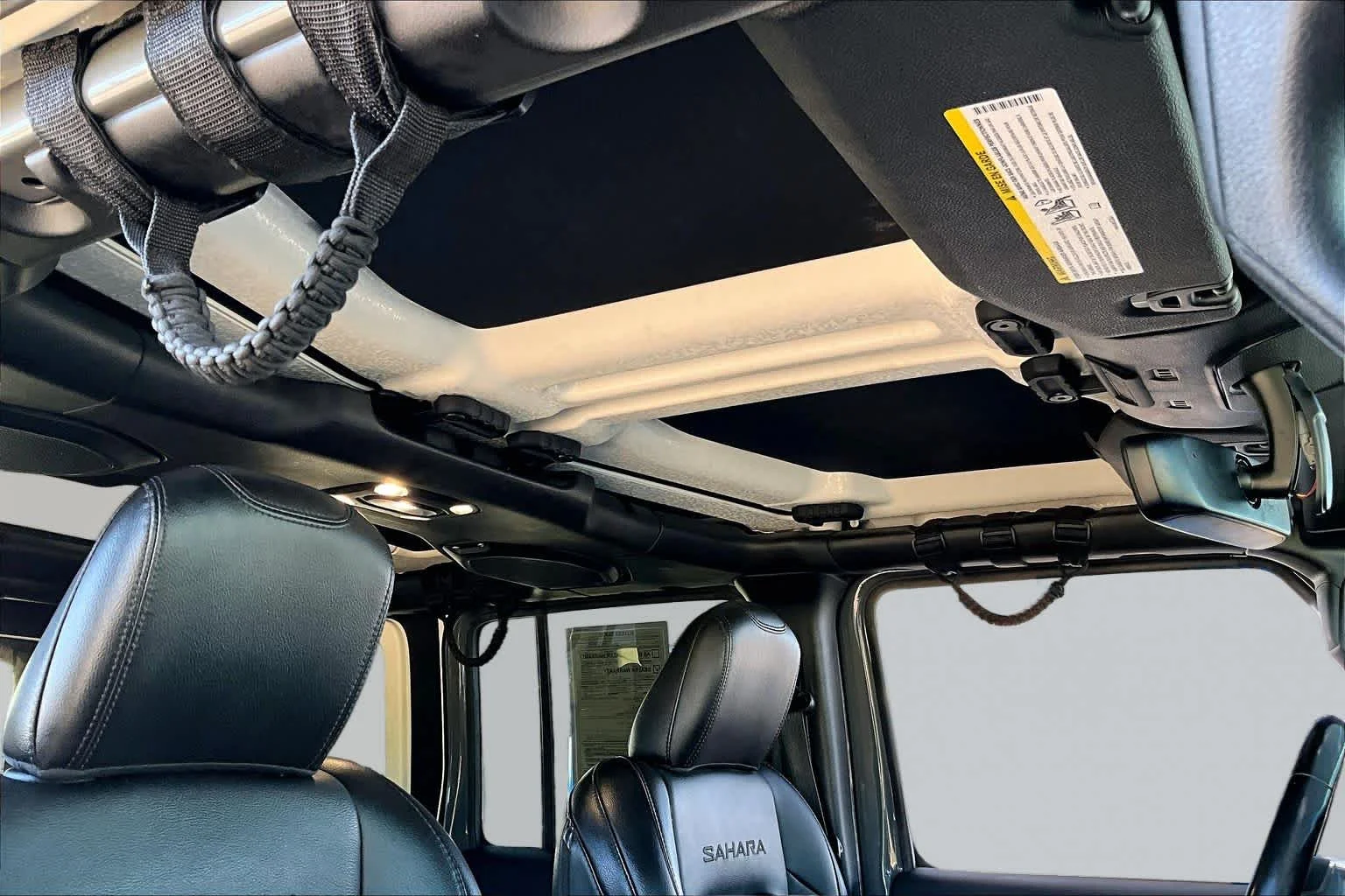 Used 2020 Sting-Gray Clearcoat Jeep Sahara image 14