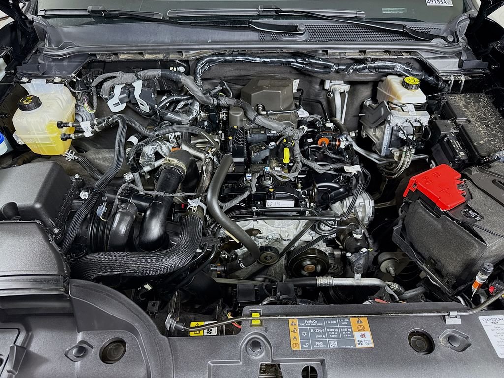 Used 2024  Ford LARIAT image 31