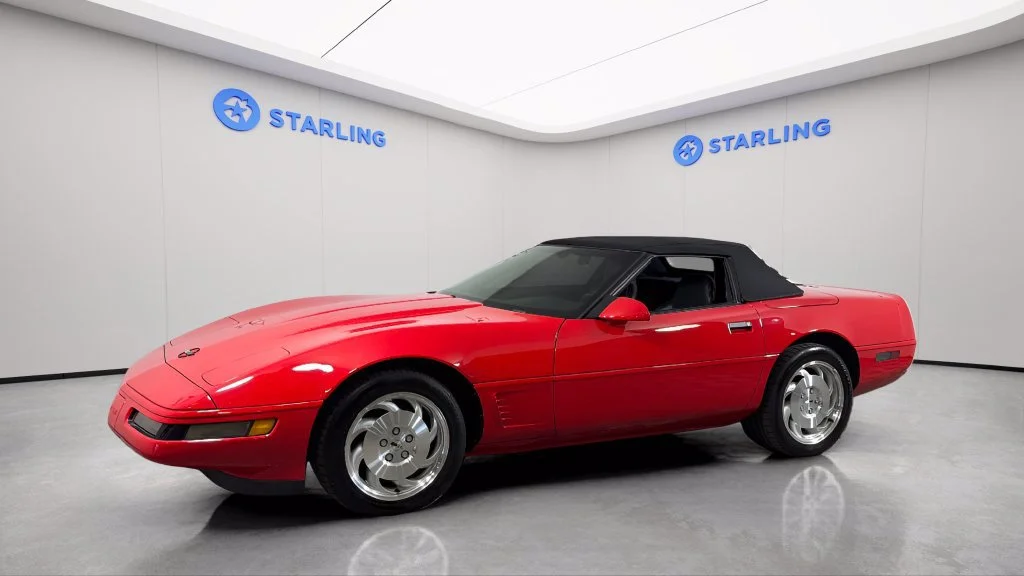 Used 1995  Chevrolet 2dr Convertible image 3