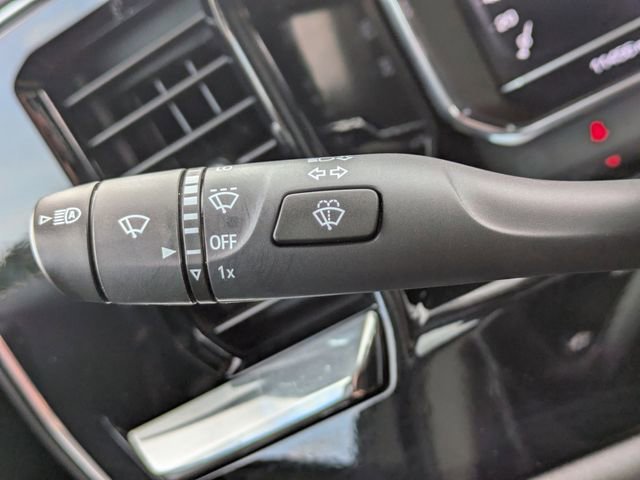 Used 2024 Downpour Metallic GMC Elevation image 27