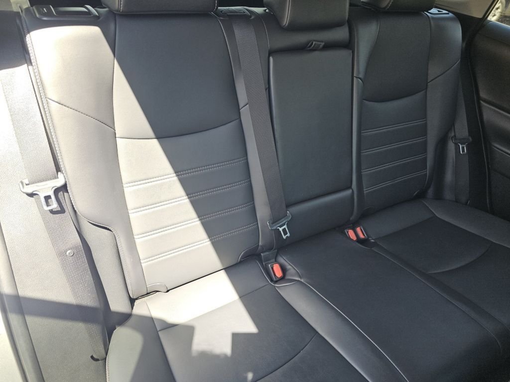 Used 2022 Silver Sky Metallic Toyota XLE Premium image 29