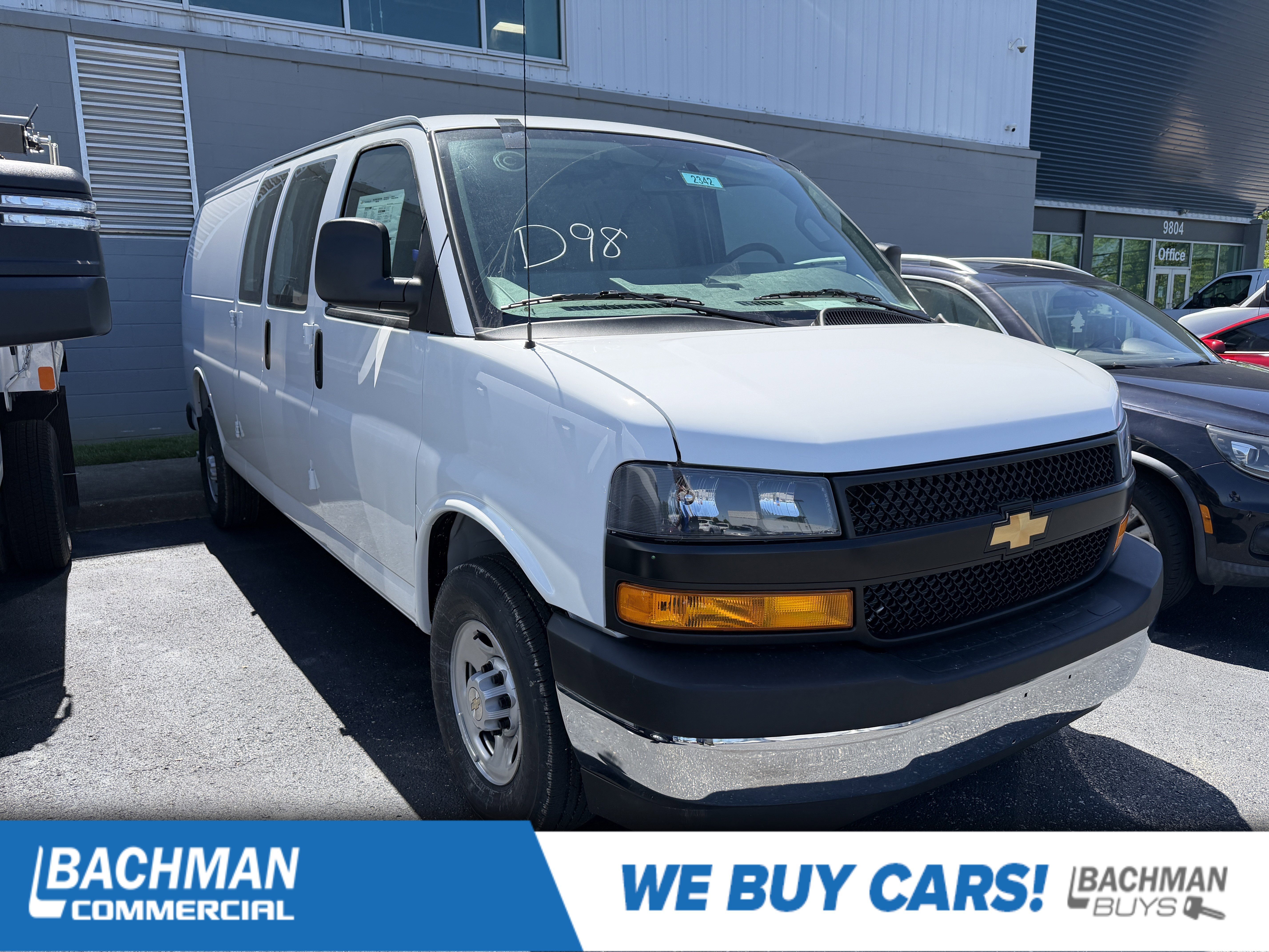 2026 Chevrolet Express 3500 Extended Work Van's photo