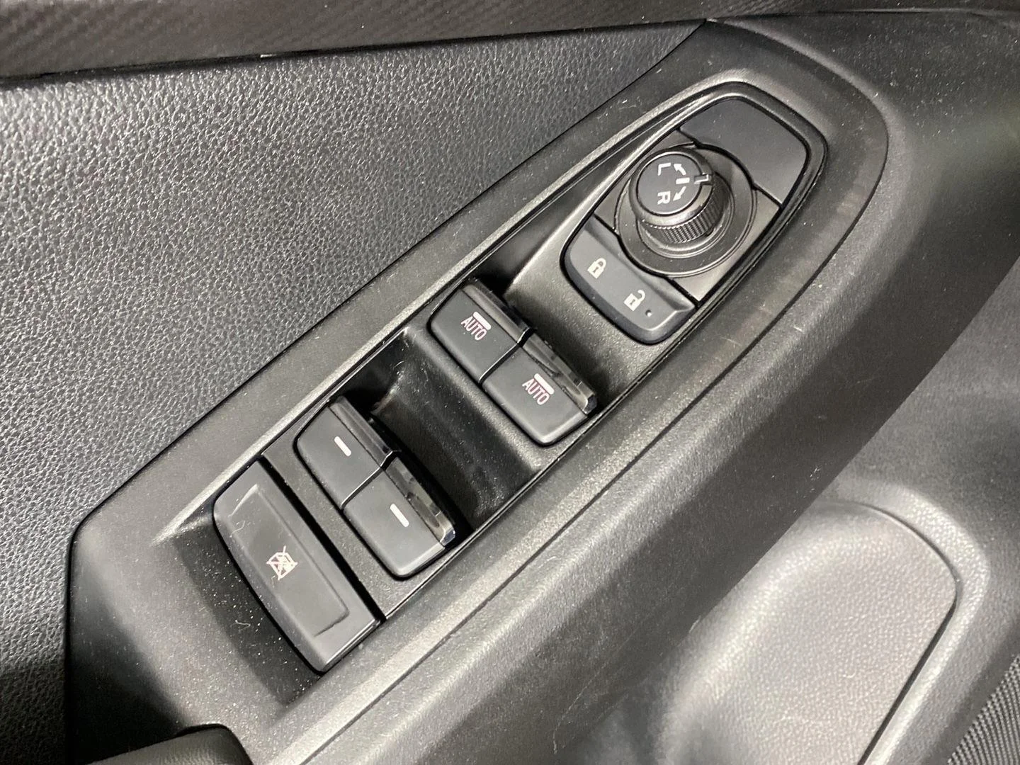 Used 2025 Ice Silver Metallic Subaru Sport image 28