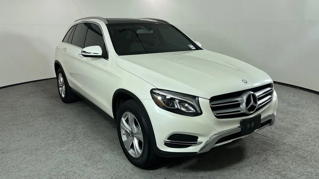 2017 Mercedes-Benz GLC GLC300 4MATIC's photo
