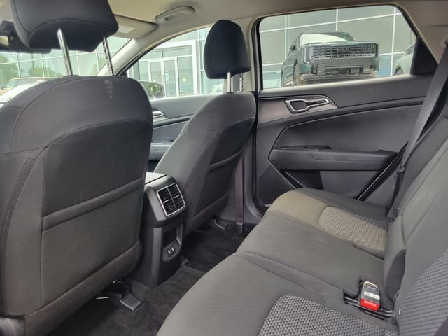 Used 2026 White Kia LX image 21