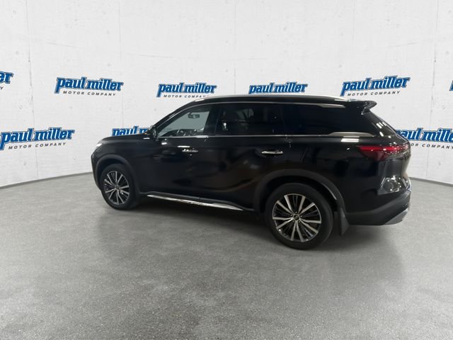 Used 2023 Black INFINITI Sensory image 8