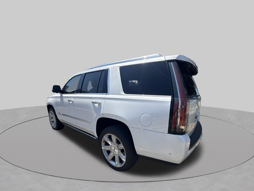 Used 2018 Crystal White Tricoat Cadillac Premium Luxury image 9