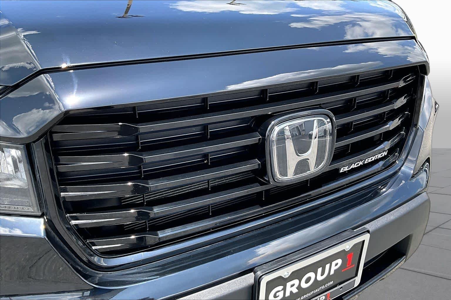 Used 2024 Crystal Black Pearl Honda Black Edition image 30